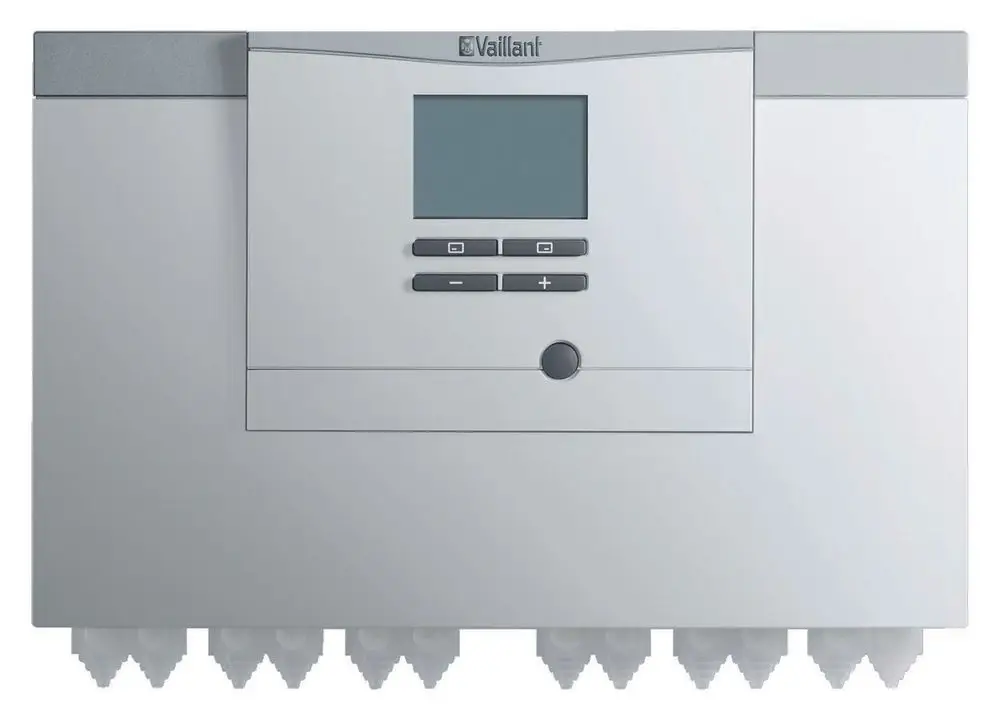 Vaillant Steuerungsmodul mit digitalem Display und Bedienelementen. Das Gerät ist für die Regelung von Wärmepumpen ausgelegt und zeigt verschiedene Betriebsparameter an.